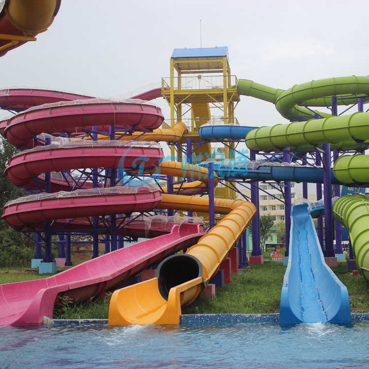 水上樂園設備-螺旋組合滑梯 水上樂園設備-螺旋組合滑梯