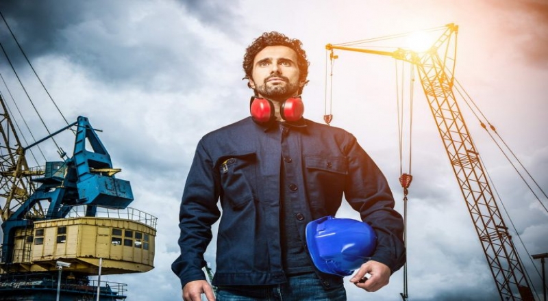 從市場需求看，棚原材料消耗管價格將進入峰值弧頂區